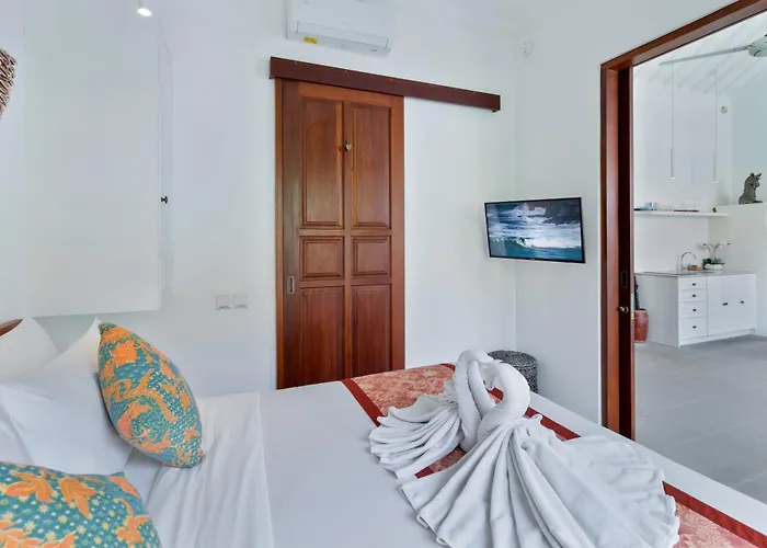 Perfect For Couples And Solo Travellers